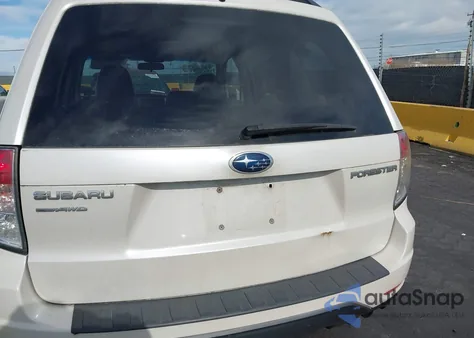 2011 Subaru Forester 2.5X Premium из США, поврежденный, VIN JF2SHBDC8BH782880